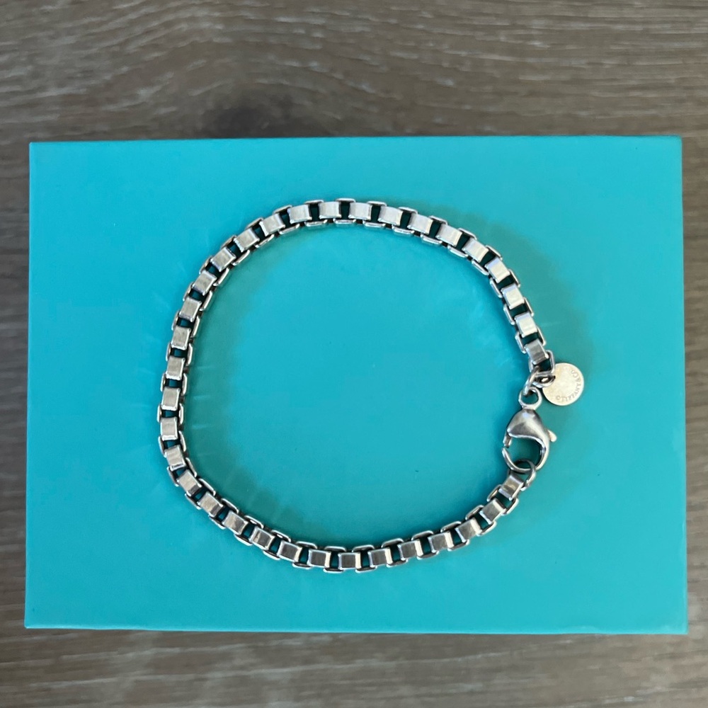 Authentic Tiffany & Co Venetian Link bracelet